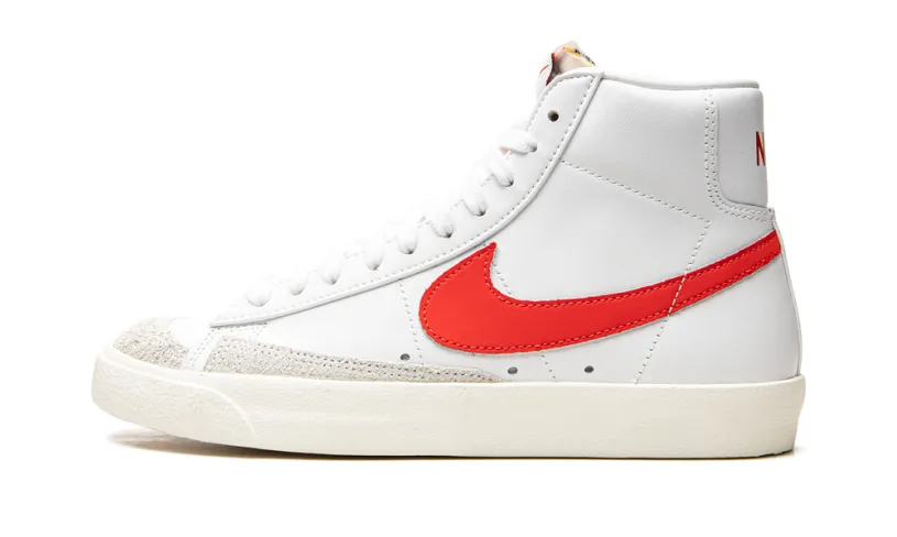 Nike Lifestyle BLAZER MID '77 VNTG WMNS 'Habanero Red'