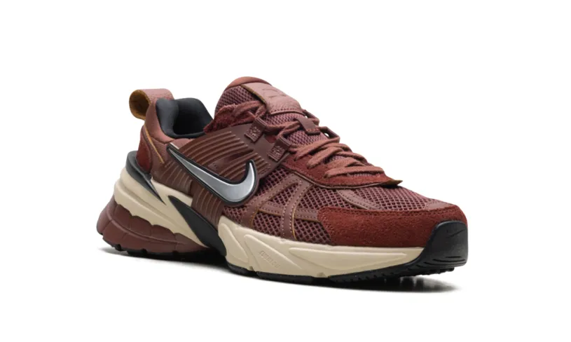 Nike Lifestyle V2K Run WMNS 'Red Sepia Dark Pony'