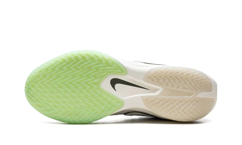 Nike Basketball G.T. Cut 3 'Vapor Green' 