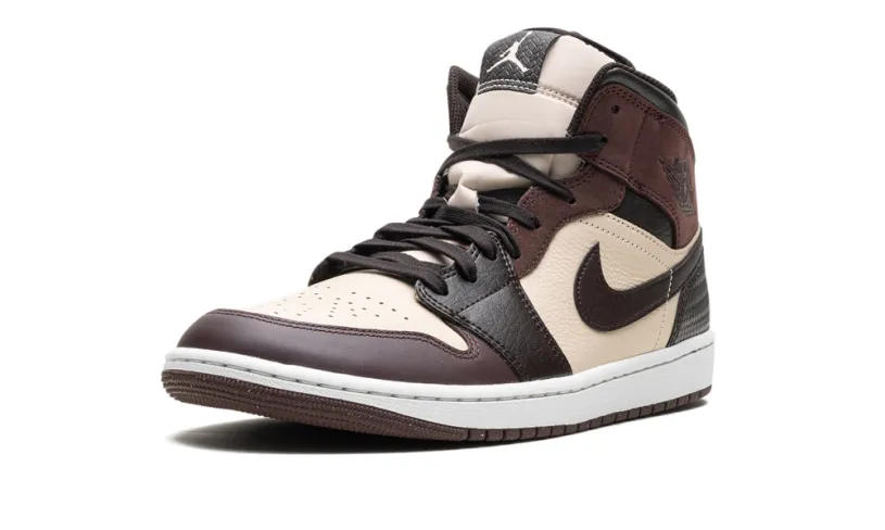 Air Jordan 1 Air Jordan 1 Mid Se 'Velvet Brown' 