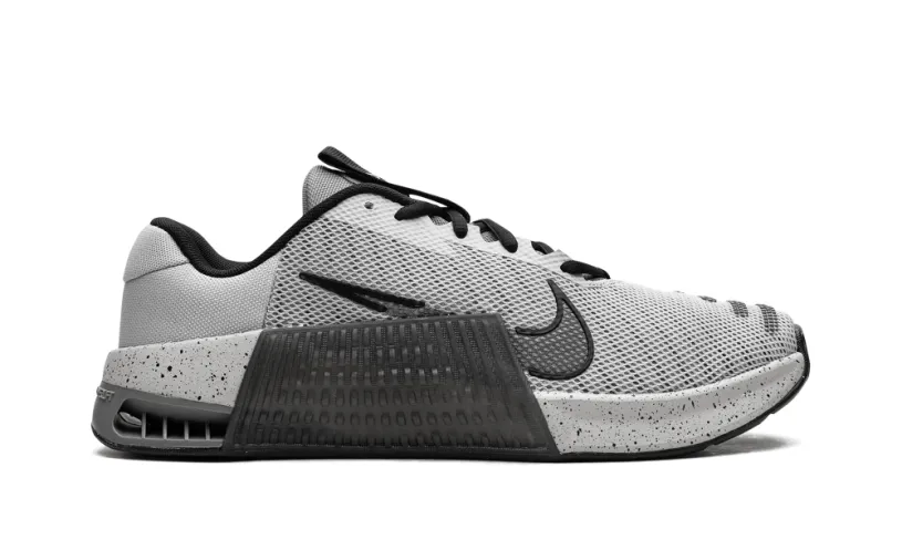 Nike Lifestyle Metcon 9 'Light Iron Ore Flat Pewter' 