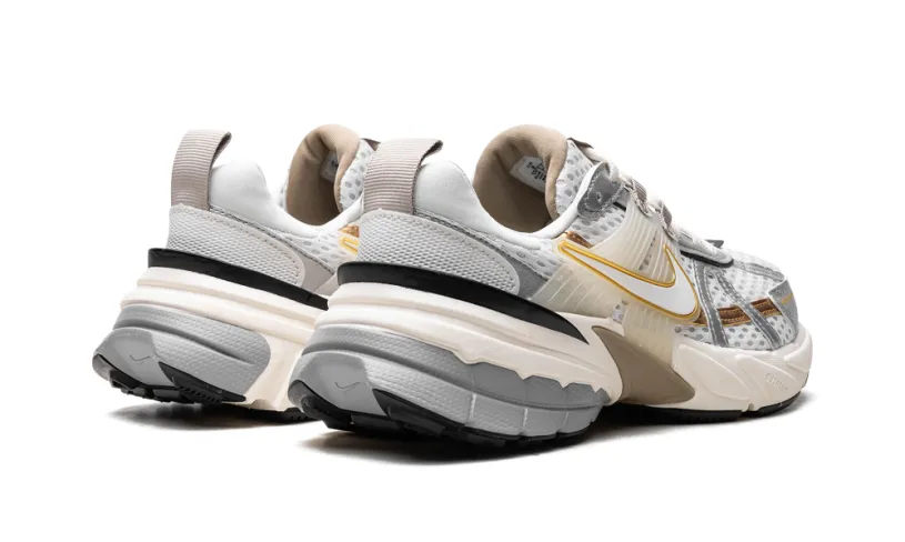 Nike Lifestyle V2K Run WMNS 'Khaki Metallic Silver' 