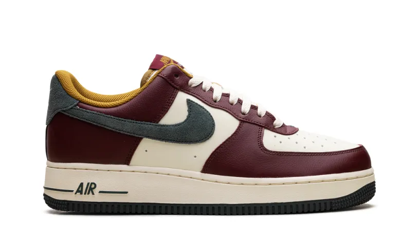 Nike Lifestyle Air Force 1 'Dark Team Red Vintage Green' 