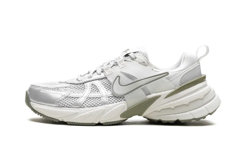 Nike Lifestyle V2K Run WMNS 'Photon Dust Light Silver'
