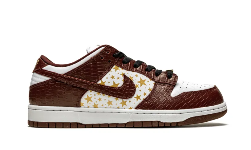 Nike Dunk SB Dunk Low 'Supreme - Stars - Barkroot Brown' 
