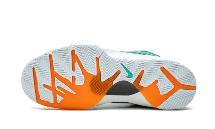 Nike Basketball Kobe 4 Protro UNDFTD 'Undefeated - DeMar DeRozan' 