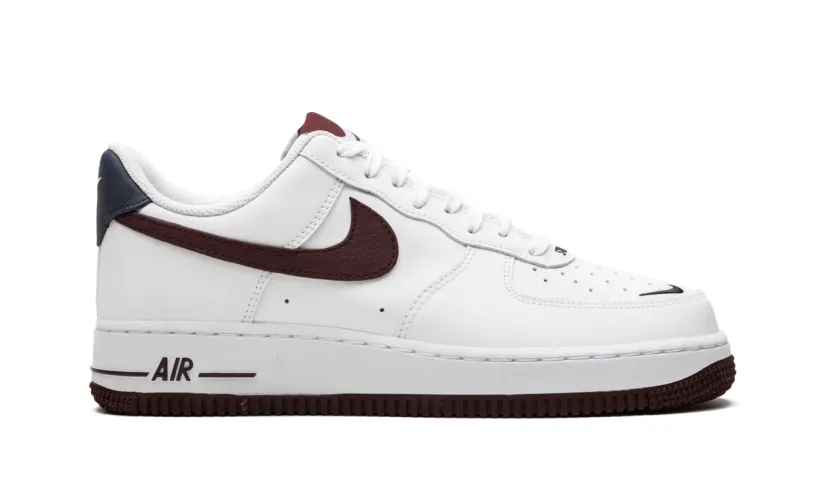Nike Lifestyle Air Force 1 07 LV8 4 'Swoosh Pack' 