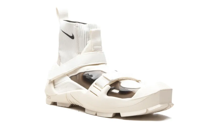 Nike Lifestyle FREE TR FK 3   MM WMNS 