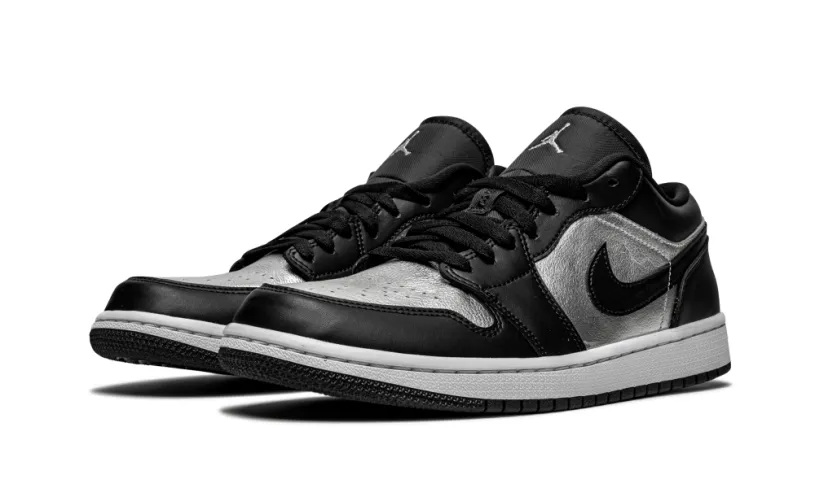 Air Jordan 1 AIR JORDAN 1 LOW SE WMNS 'Silver Toe'