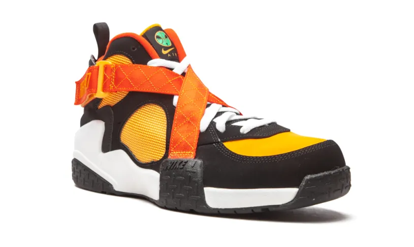 Nike Basketball Air Raid 'Raygun' 
