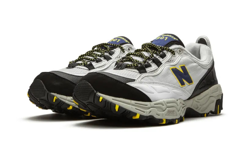 More New Balance 801