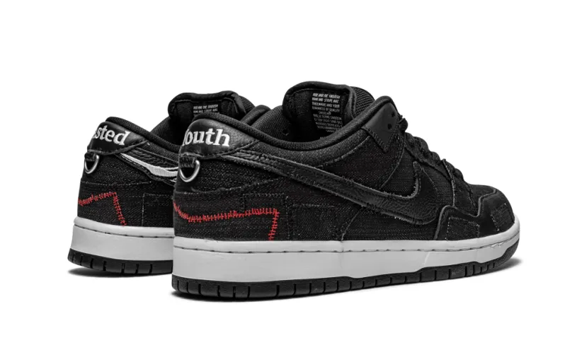 Nike Dunk SB Dunk Low 'Wasted Youth' 