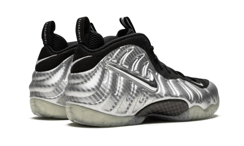 Nike Basketball Air Foamposite Pro 'Silver Surfer' 