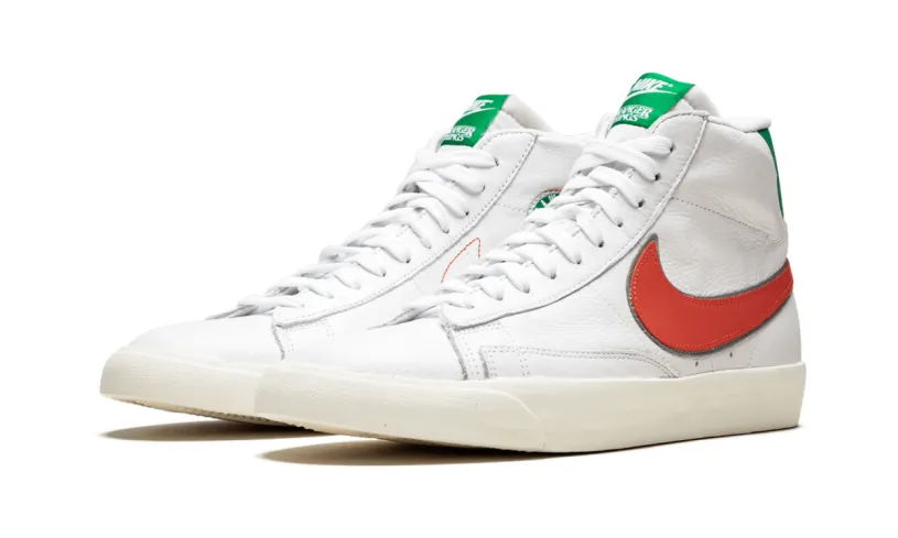 Nike Basketball Blazer Mid 'Stranger Things - Hawkins High School' 