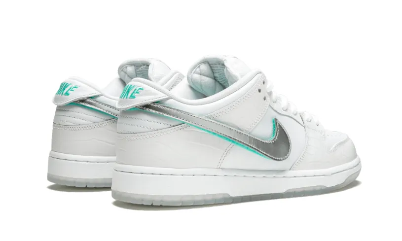 Nike SB SB Dunk Low Pro OG QS 'Diamond Supply White' 