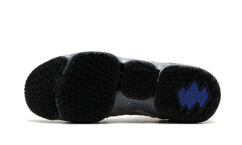 Nike Basketball LeBron 15 'Mowabb' 