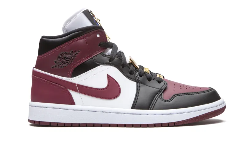 Air Jordan 1 AIR JORDAN 1 MID SE WMNS 'Gold Pendants' 