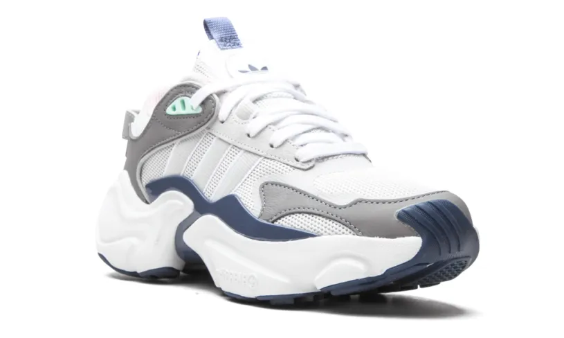 More Adidas Shoes TEPHRA RUNNER WMNS 