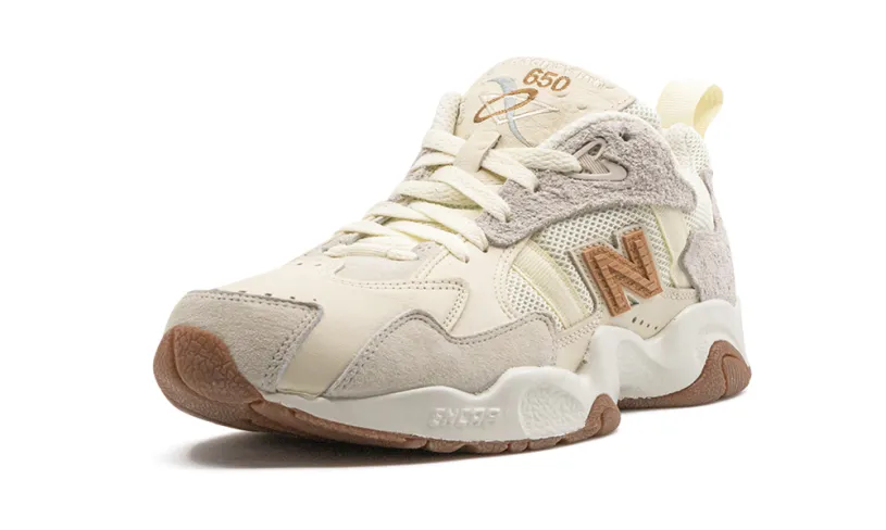 New Balance 650 650 NO VACANCY 'White Brown' 