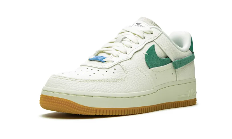 Nike Lifestyle AIR FORCE 1 '07 LXX MNS WMNS 
