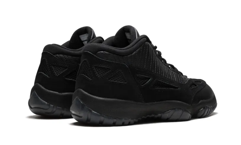 Air Jordan 11 Air Jordan 11 Retro Low 'Referee' 