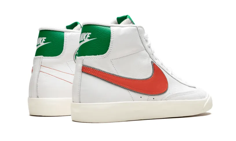 Nike Basketball Blazer Mid 'Stranger Things - Hawkins High School' 