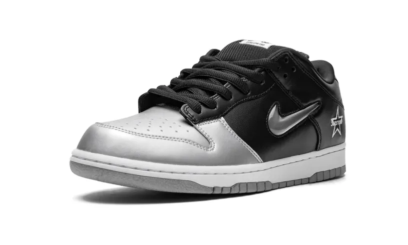 Nike Dunk SB Dunk Low OG QS 'Supreme - Jewel Swoosh Silver Black'
