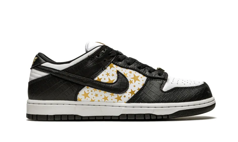 SB Dunk Low 'Supreme - Stars - Black'
