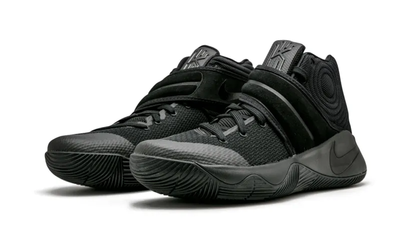 Nike Basketball Kyrie 2 'Triple Black'