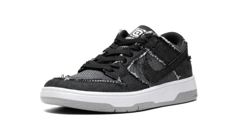 Nike SB SB Zoom Dunk Low Elite QS 'Medicom - BE@RBRICK' 
