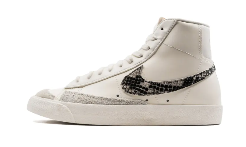 Nike Lifestyle BLAZER MID '77 VNTG MNS WMNS 'Sail / Snakeskin'
