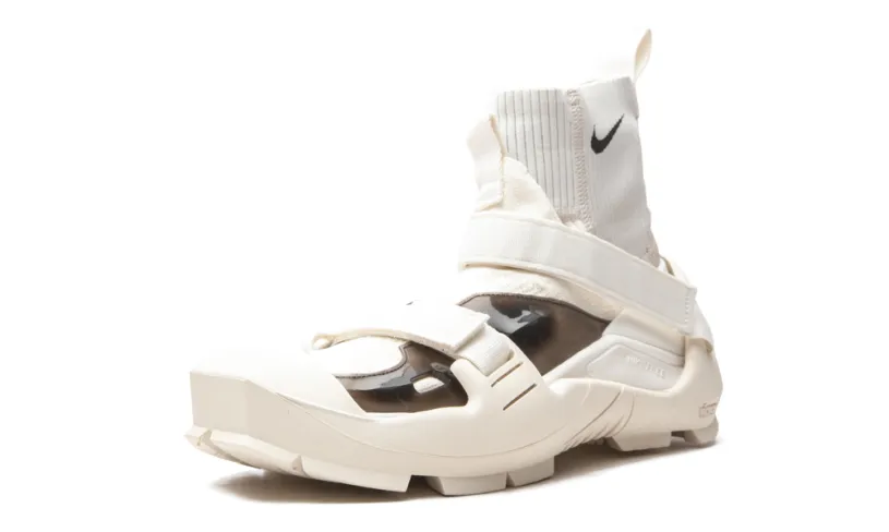 Nike Lifestyle FREE TR FK 3   MM WMNS 