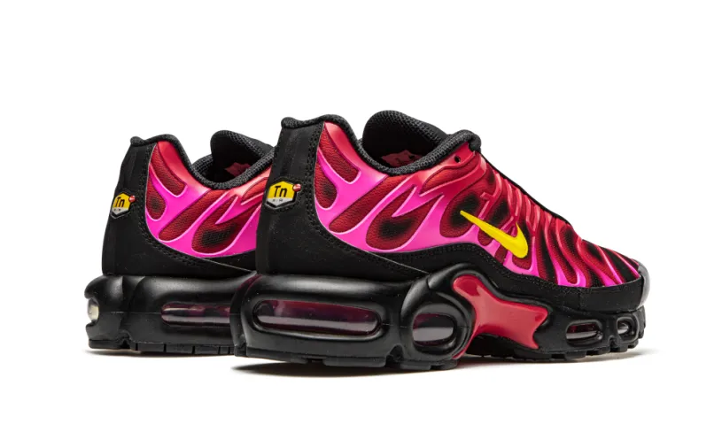 Nike Air Max Air Max Plus TN 'Supreme - Black   Red' 