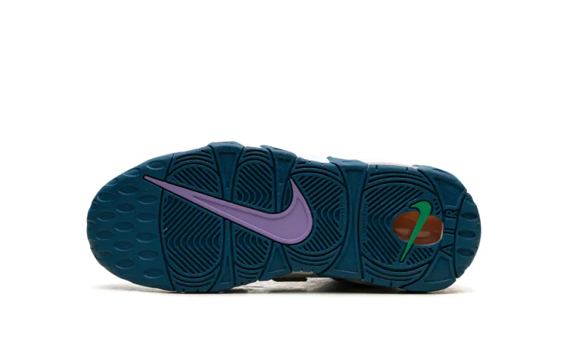 Nike Basketball Air More Uptempo GS ''What The'' 