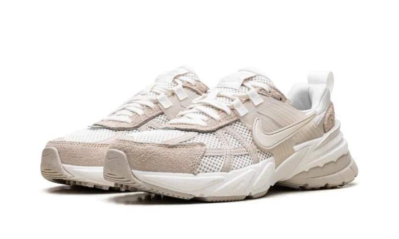 Nike Lifestyle V2K Run WMNS 'Sail Sand Drift'