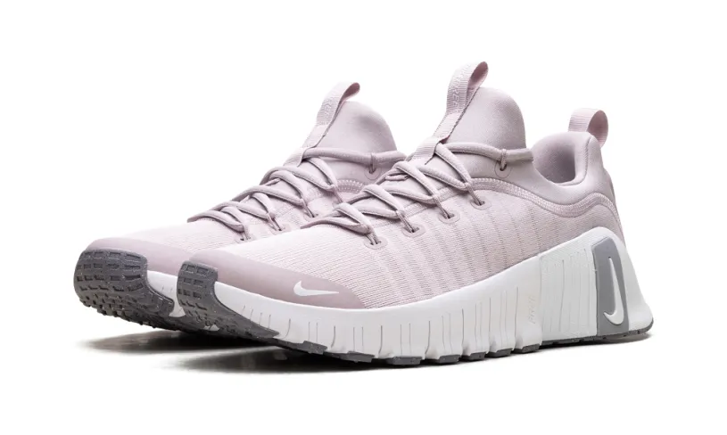 Nike Lifestyle Free Metcon 6 WMNS 'Platinum Violet' 