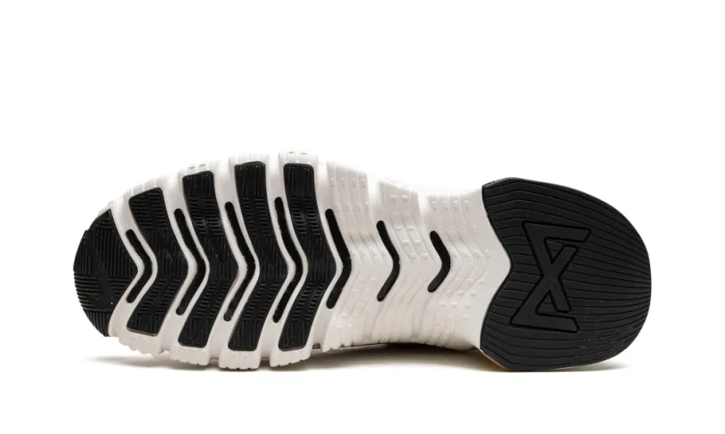 Nike Lifestyle FREE METCON 3 WMNS 'Light Orewood Brown' 