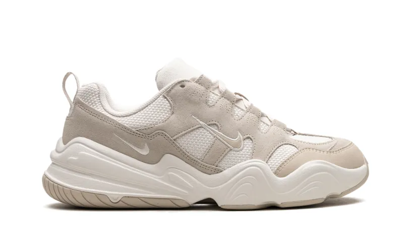 Nike Lifestyle TECH HERA WMNS 'Light Orewood brown' 