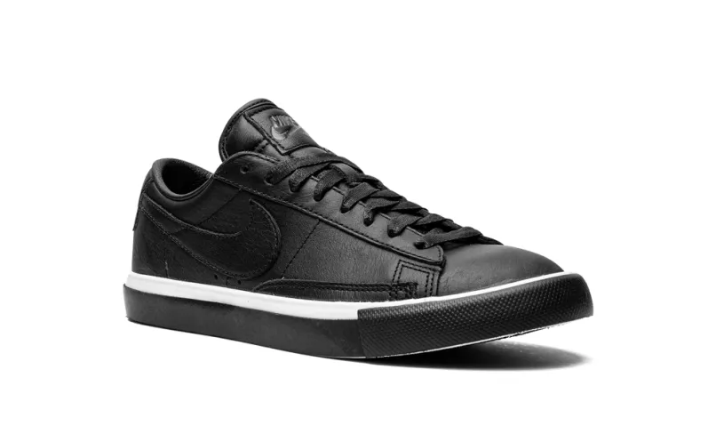 Nike Lifestyle Blazer Low   CDG 'CDG' 