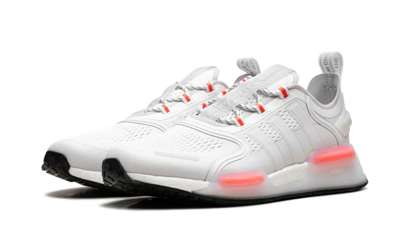 Adidas NMD Adidas NMD V3 'Cloud White Crims'