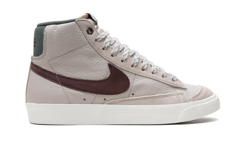 Nike Lifestyle Blazer Mid '77 'Cream Vintage Green'