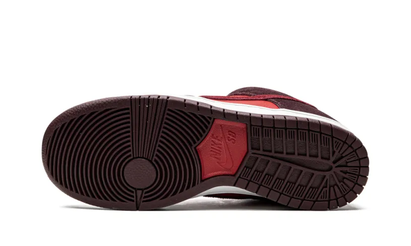Nike SB SB Dunk Low 'Cherry' 