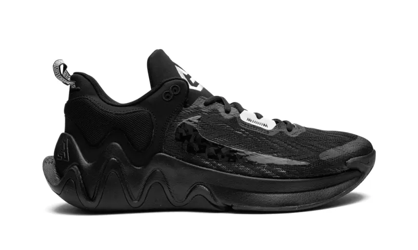 Nike Basketball Giannis Immortality 2 'Triple Black'