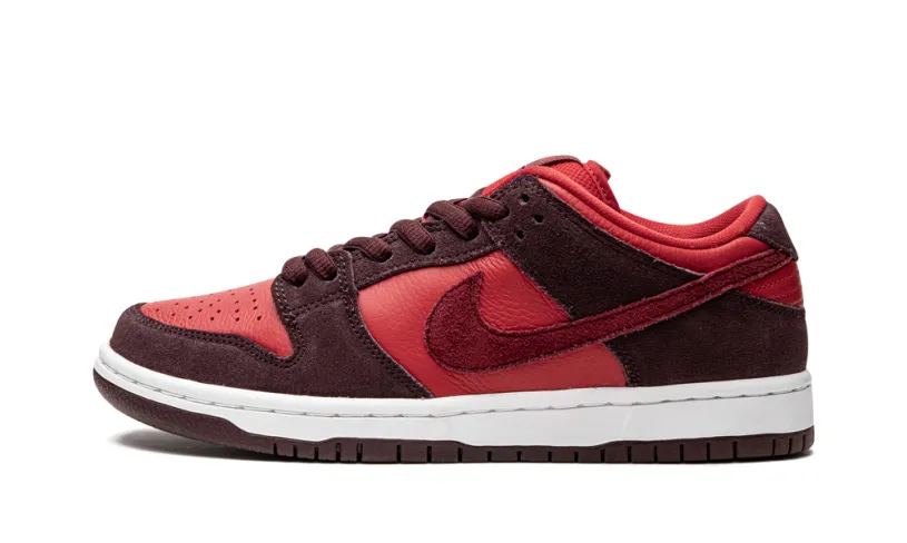 Nike SB SB Dunk Low 'Cherry' 