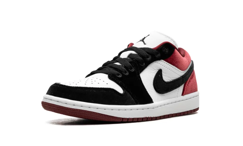 Air Jordan 1 Jordan 1 Low SE WMNS 'Velvet Black Toe' 