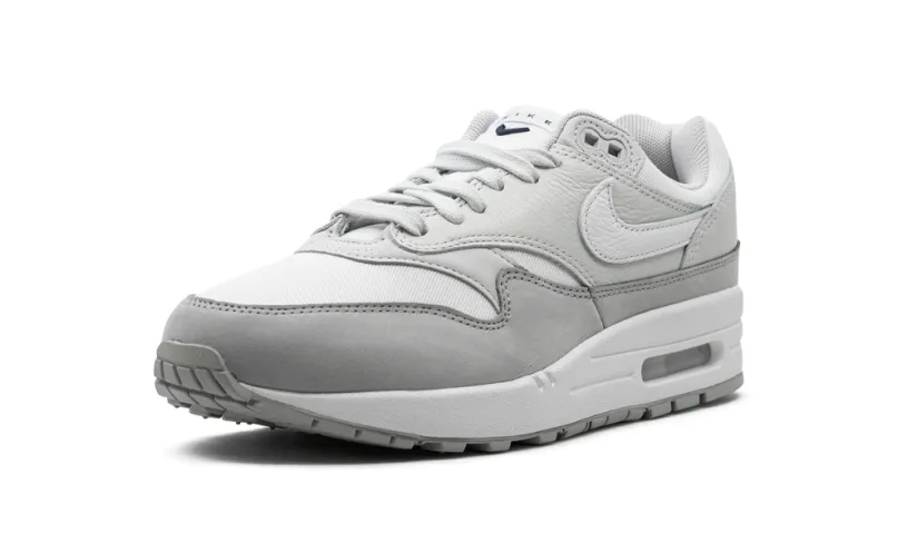 Nike Lifestyle AIR MAX 1 '87 LX WMNS 'Light Smoke Grey' 