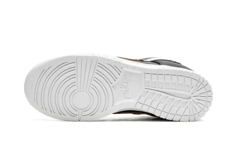 Nike Dunk DUNK LO SE WMNS 'Animal Instinct' 