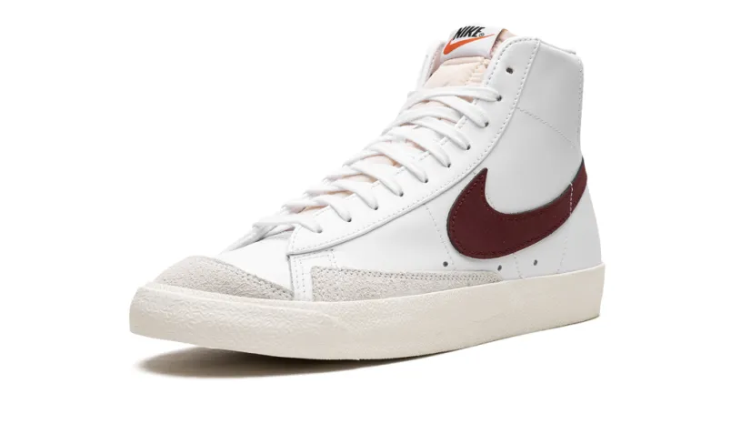 Nike Lifestyle Blazer Mid 77 