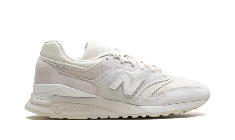 More New Balance 997.5 'MiUSA Kith Easter White Marshmallow Angora' 
