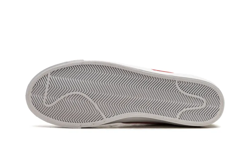 Nike Lifestyle Blazer Mid '77 Vintage 'White Picante Red' 